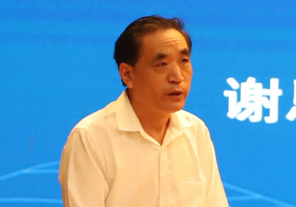 5、山東省發(fā)展和改革委員會(huì)城鎮(zhèn)化辦副主任  謝恩年.jpg